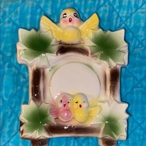 Bird wall pocket. Vintage.